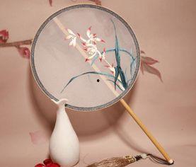 吃瓜少女扇子画,揭秘吃瓜少女扇子画背后的故事